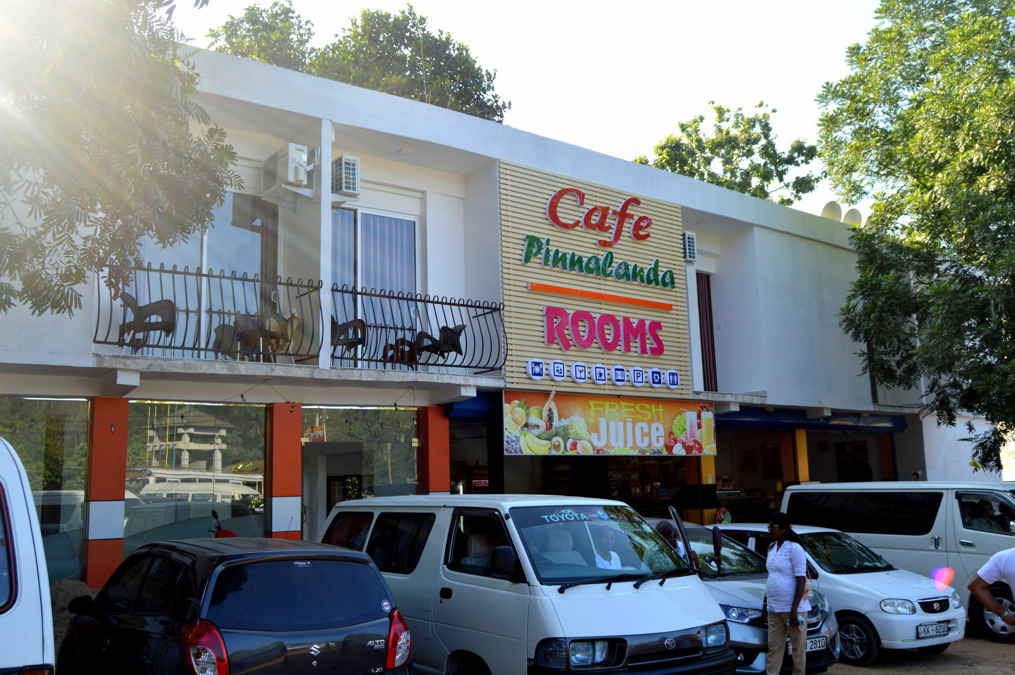 Cafe Pinnalanda Pinnawala  Buitenkant foto